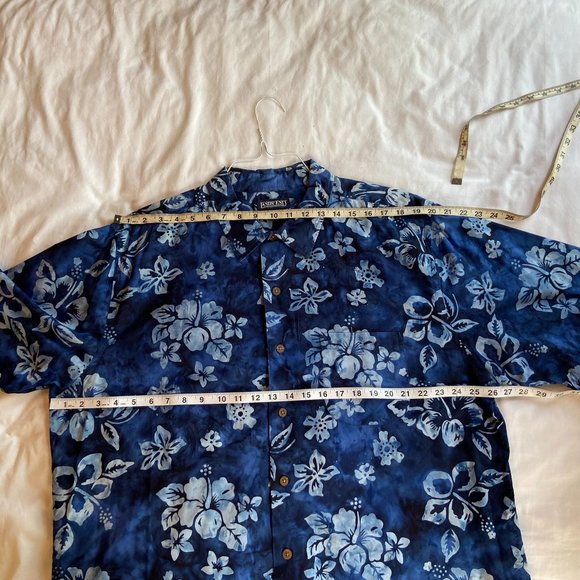 Land's End - Men's  Button-Up Hawain Shirt Sz XL - Picture 6 of 8